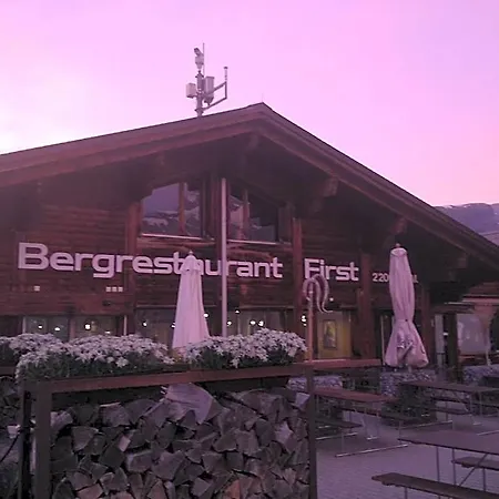 Berggasthaus First Хостел