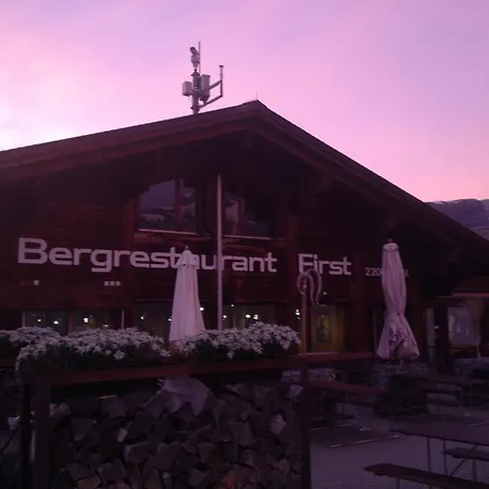 Berggasthaus First - Only Accessible By Cable Car Hostel