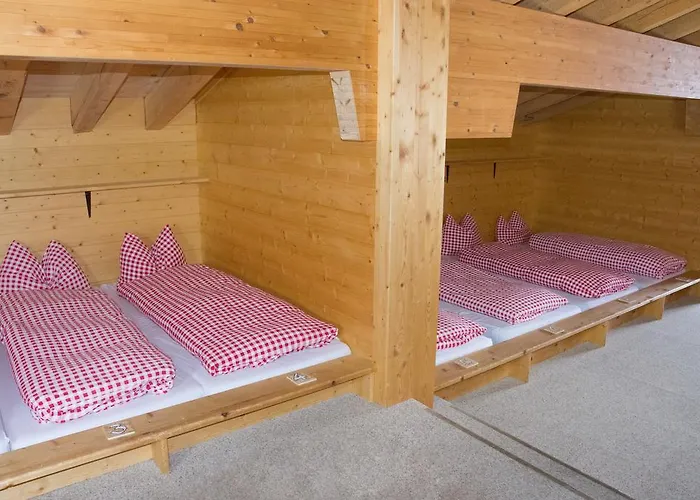 Hostal Berggasthaus First - Only Accessible By Cable Car