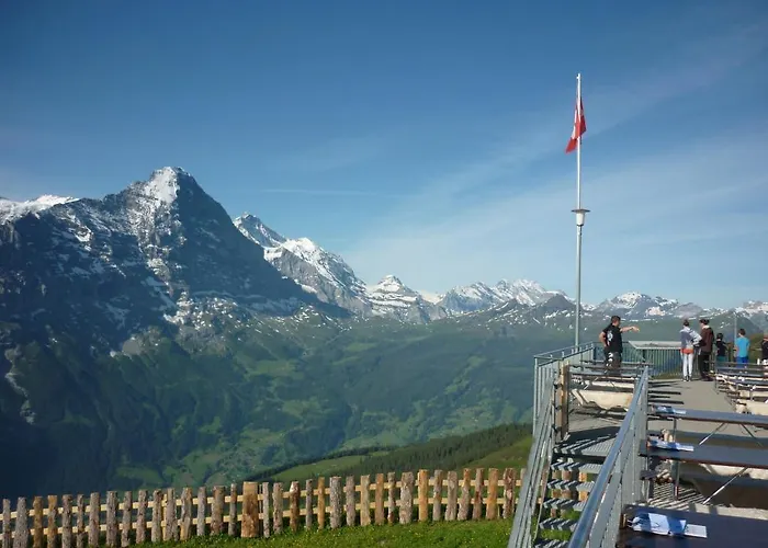 Berggasthaus First - Only Accessible By Cable Car Hostal *