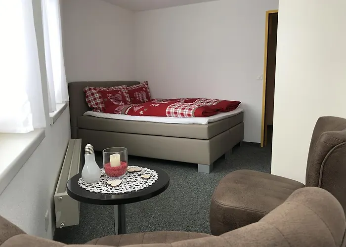 Berggasthaus First - Only Accessible By Cable Car بيت شباب