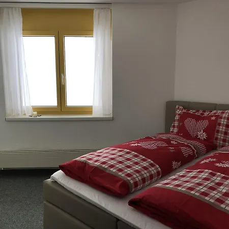 Berggasthaus First Hostel *